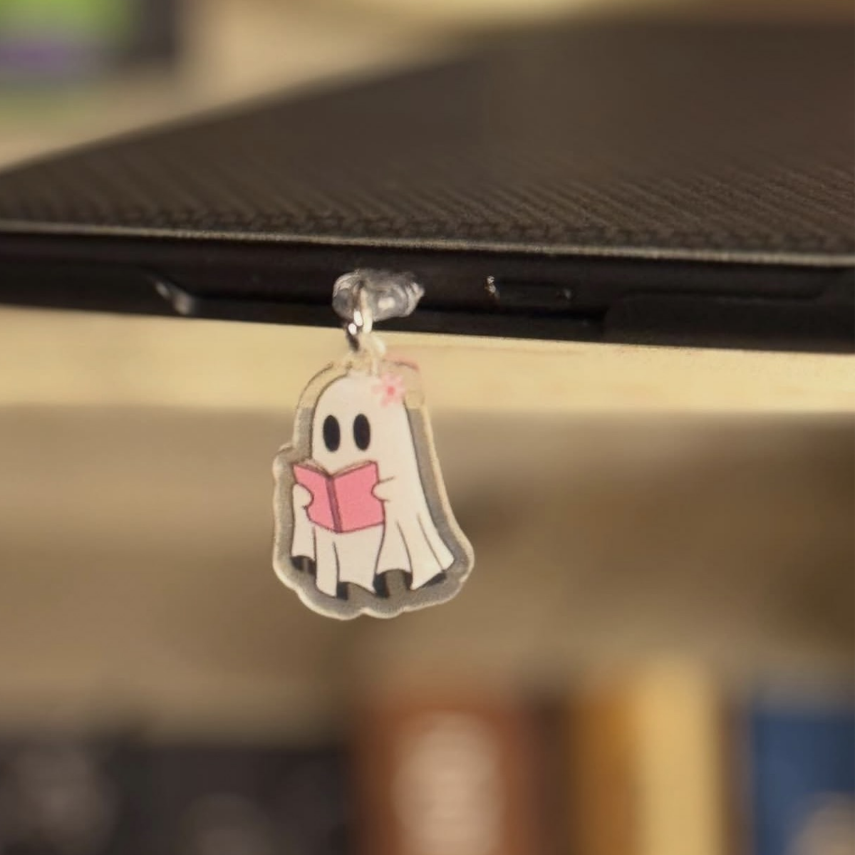10 Bookish Ghost Dust Plug